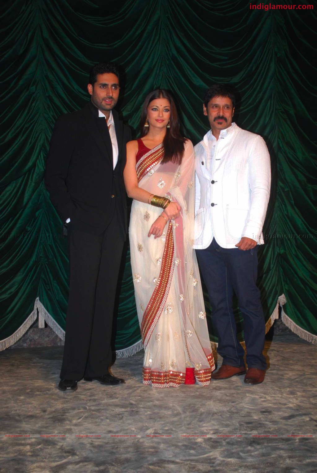 Raavan Grand Music Launch Event hd photo