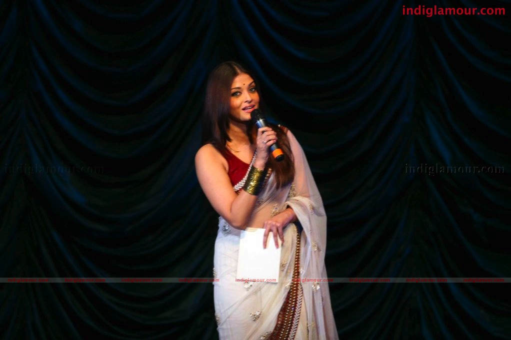 Raavan Grand Music Launch Event hd photo