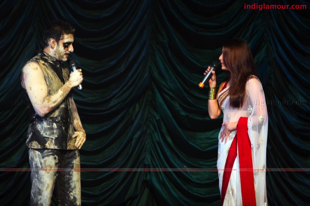 Raavan Grand Music Launch Event hd photo