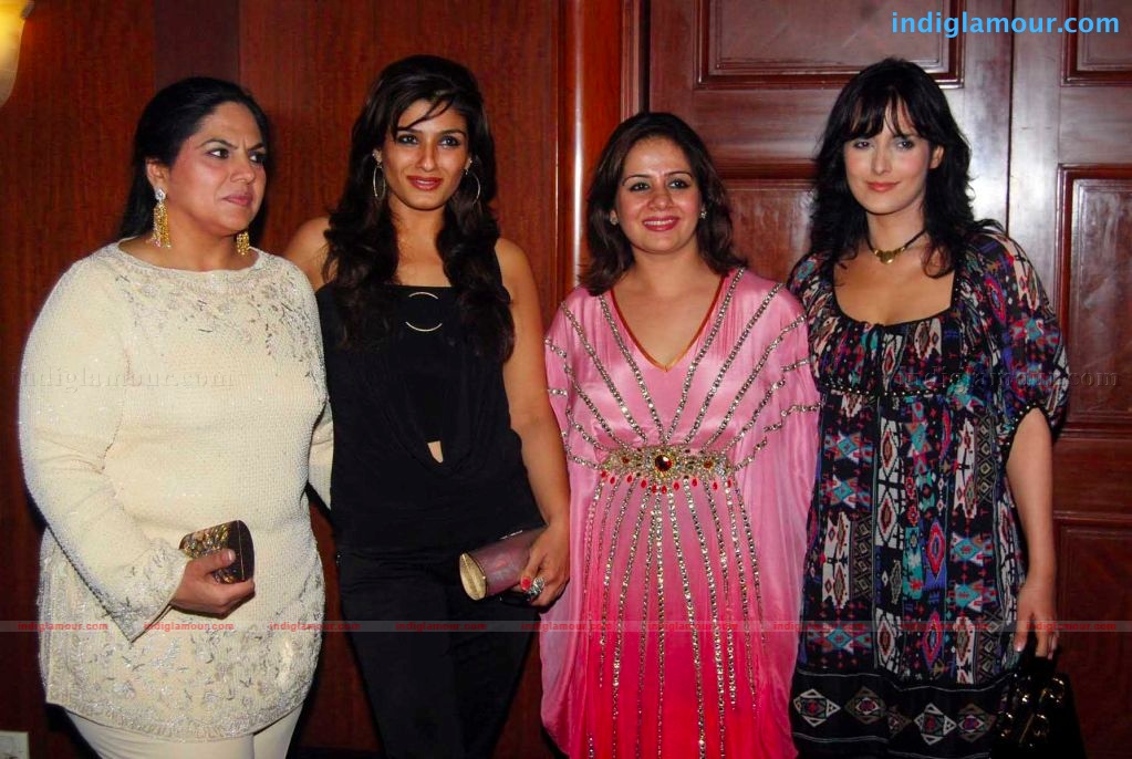 Annu Chadha's Diamond Jewellery Exhibition Event hd photo
