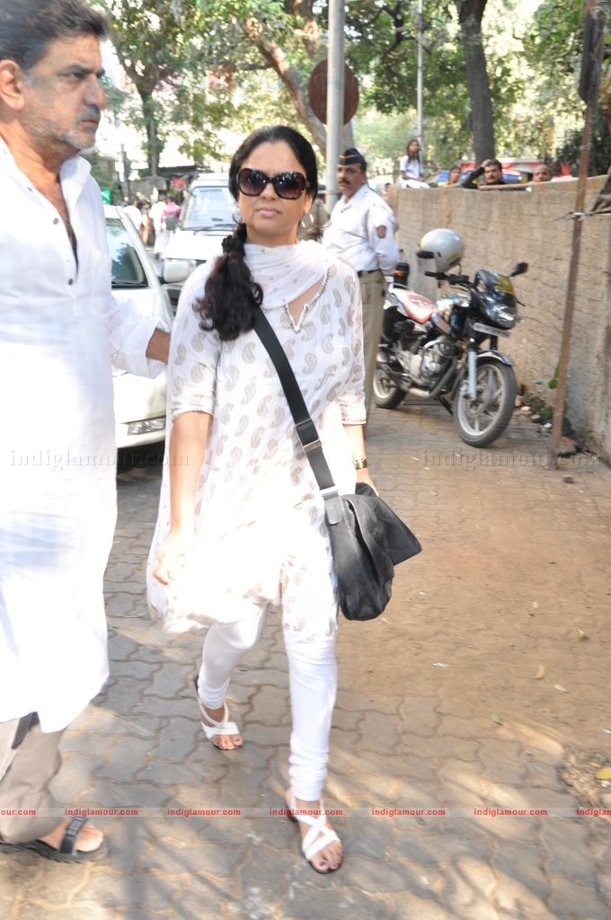 Bollywood pays homage to Aamir Khan's father Tahir Hussain Event hd photo