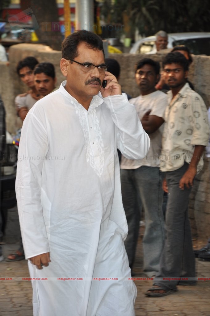 Bollywood pays homage to Aamir Khan's father Tahir Hussain Event hd photo