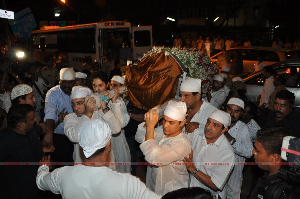 Bollywood pays homage to Aamir Khan's father Tahir Hussain Event hd photo