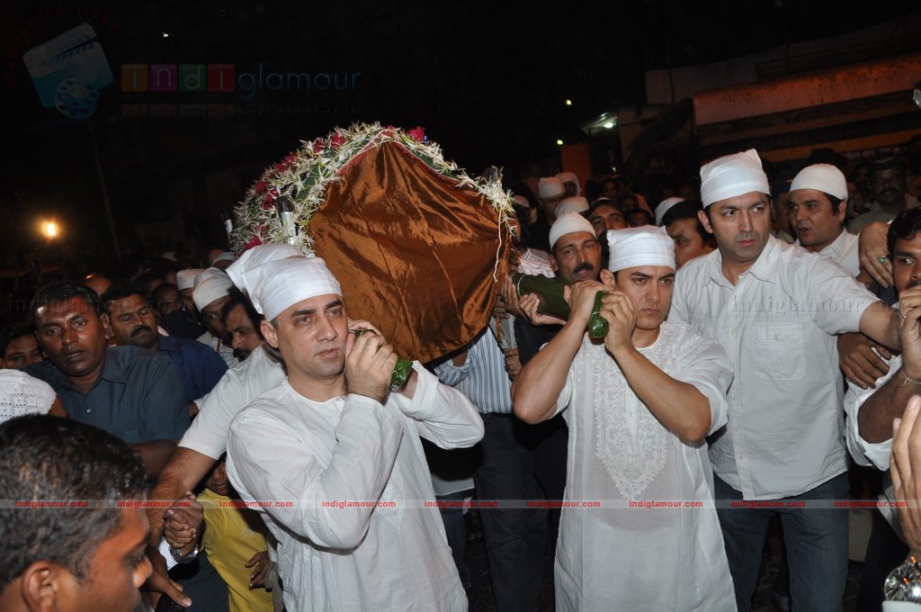 Bollywood pays homage to Aamir Khan's father Tahir Hussain Event hd photo