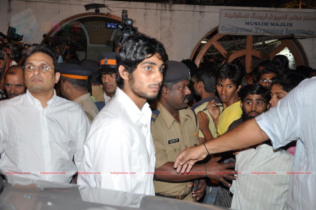 Bollywood pays homage to Aamir Khan's father Tahir Hussain Event hd photo
