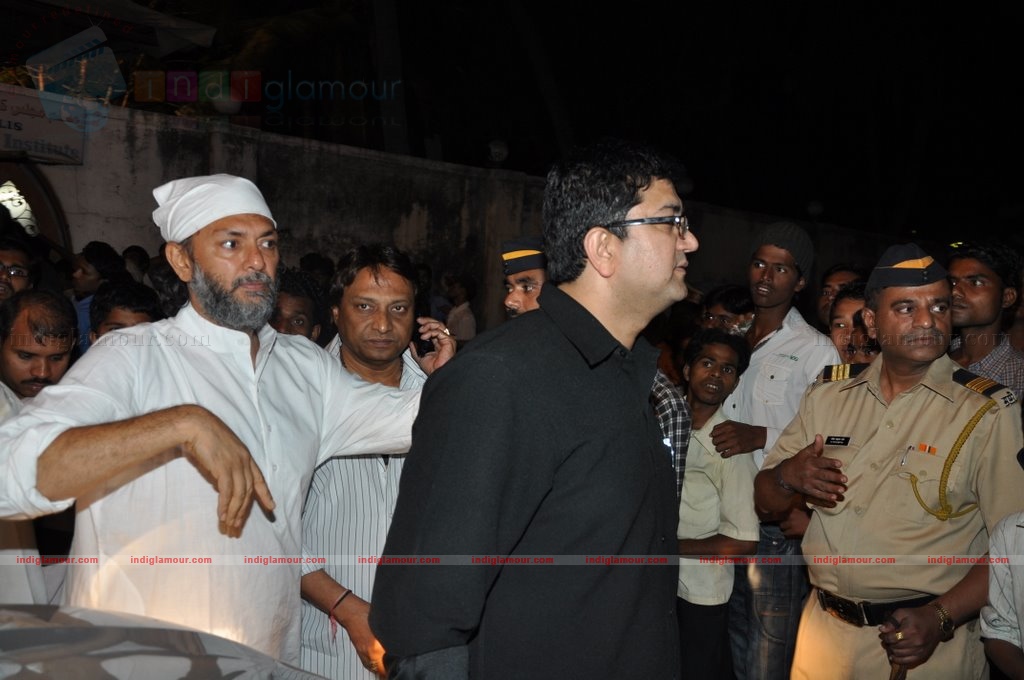 Bollywood pays homage to Aamir Khan's father Tahir Hussain Event hd photo