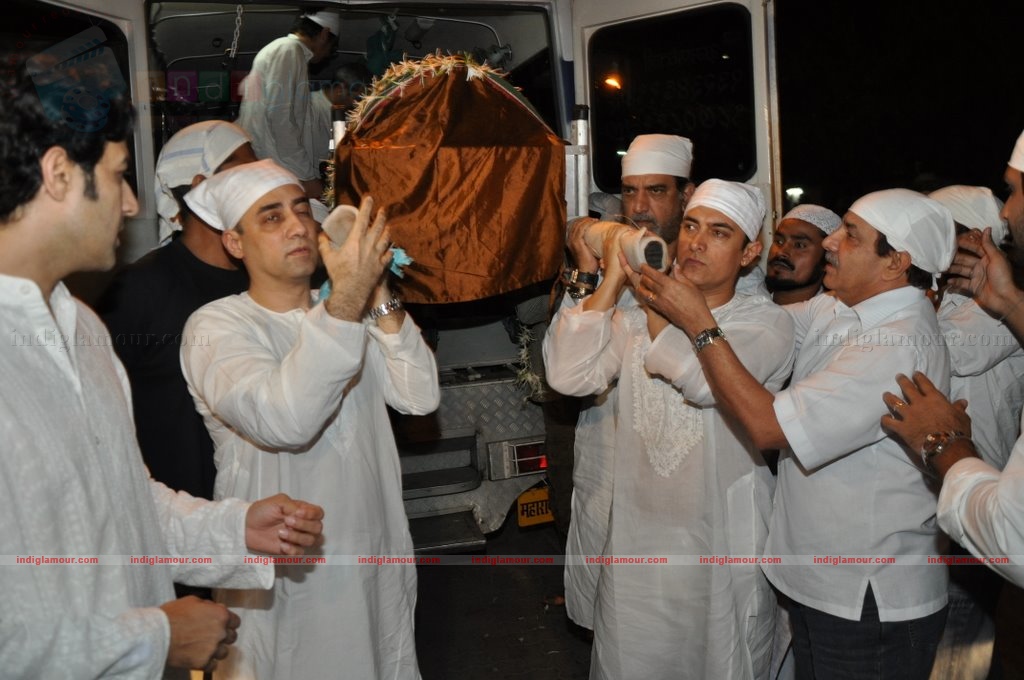 Bollywood pays homage to Aamir Khan's father Tahir Hussain Event hd photo