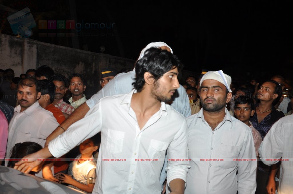 Bollywood pays homage to Aamir Khan's father Tahir Hussain Event hd photo