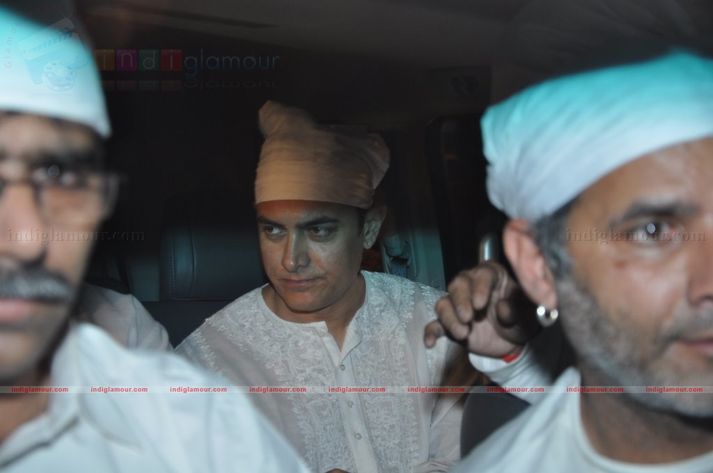 Bollywood pays homage to Aamir Khan's father Tahir Hussain Event hd photo