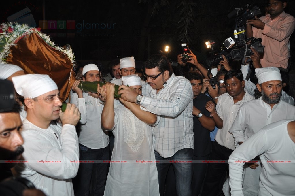 Bollywood pays homage to Aamir Khan's father Tahir Hussain Event hd photo