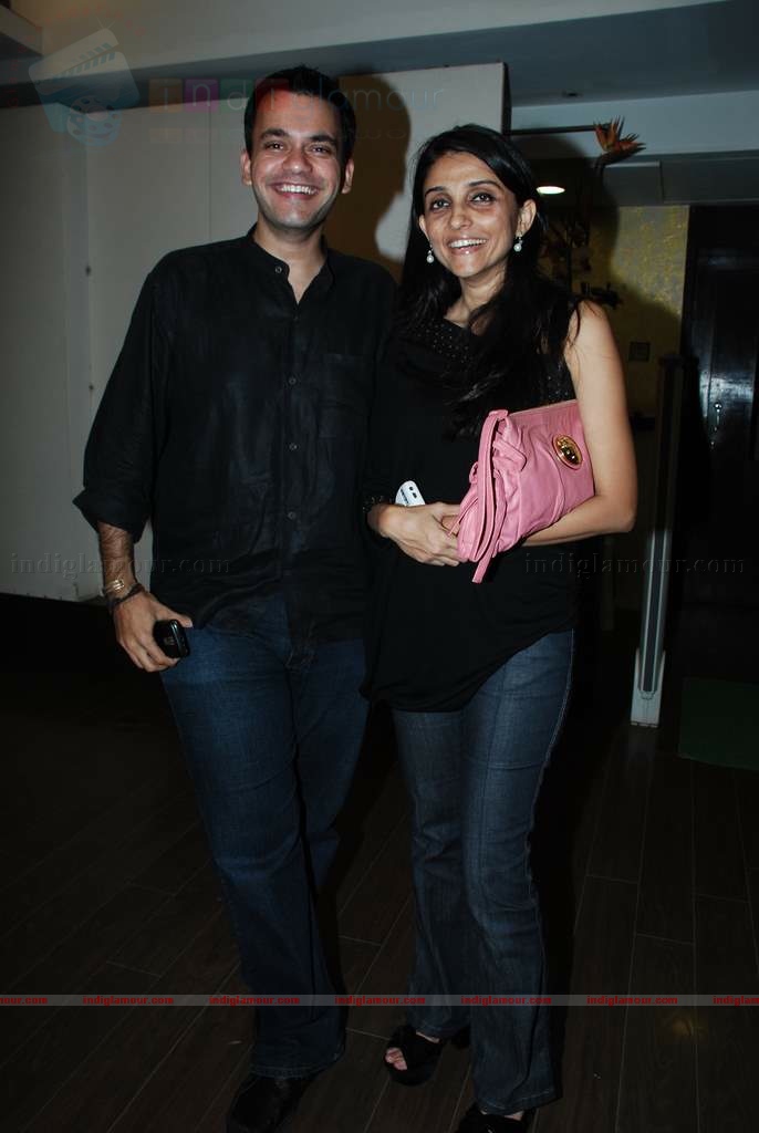 Designers Nachiket Barve, Cherie D and Neha Aggarwal showcase their new collection at Amara Event hd photo