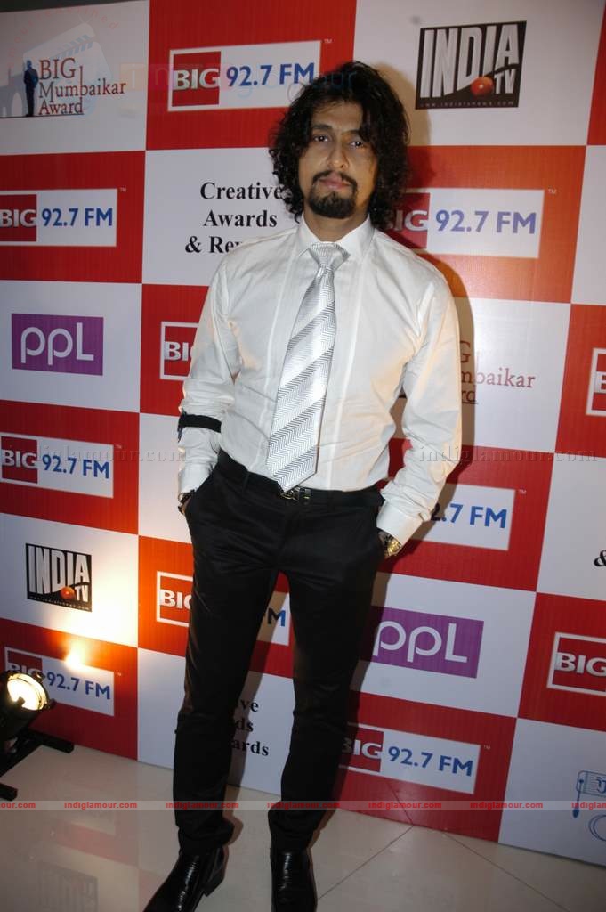 Vivek Oberoi at Big Mumbaikar Awards Event hd photo
