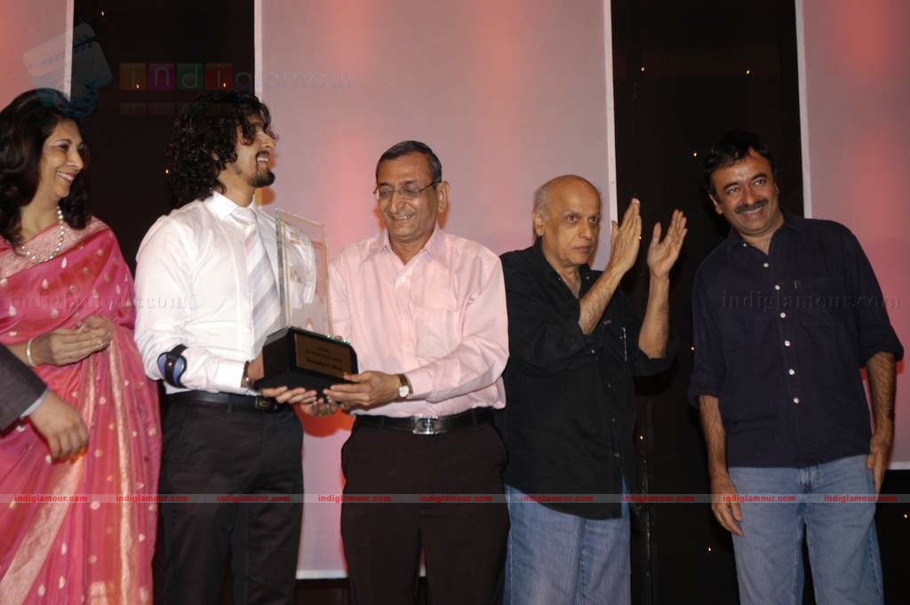 Vivek Oberoi at Big Mumbaikar Awards Event hd photo