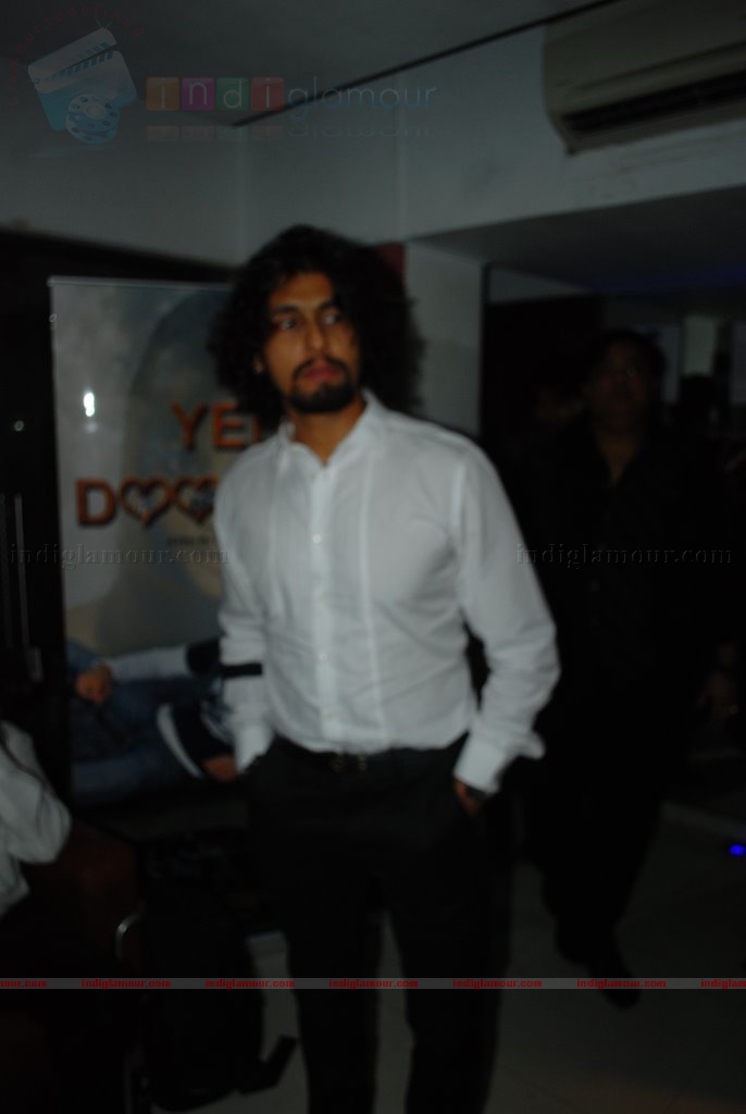 Sonu Nigam at Deepshika's Dooriyan movie launch Event hd photo