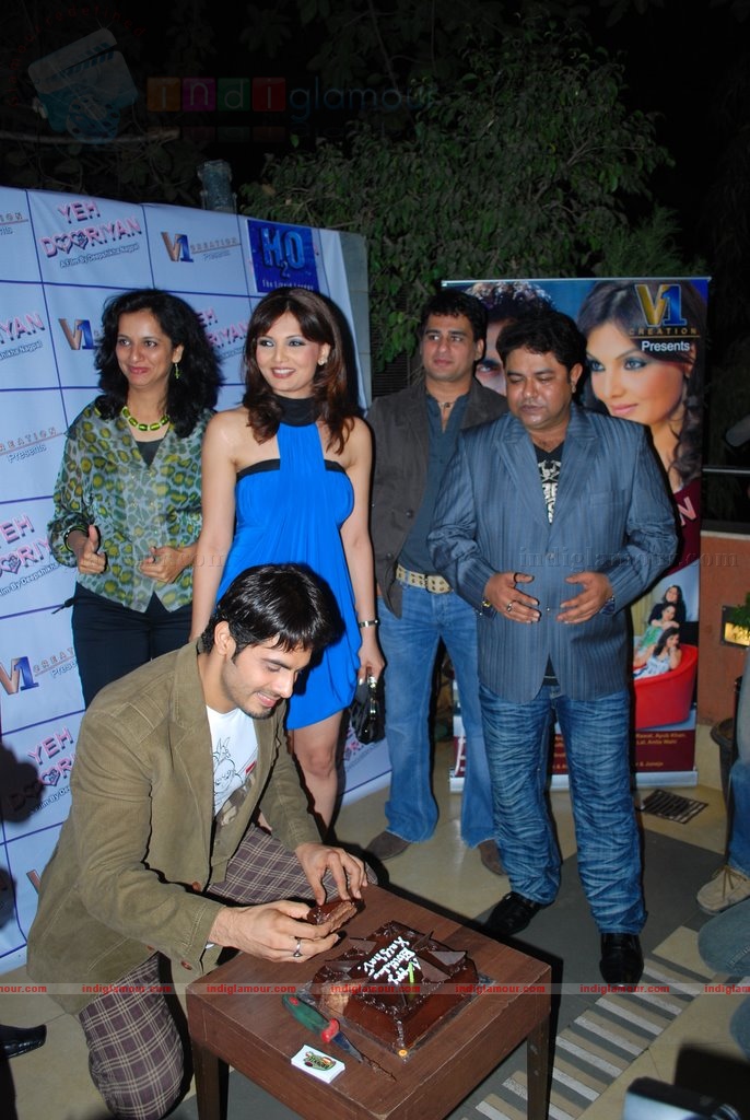 Sonu Nigam at Deepshika's Dooriyan movie launch Event hd photo