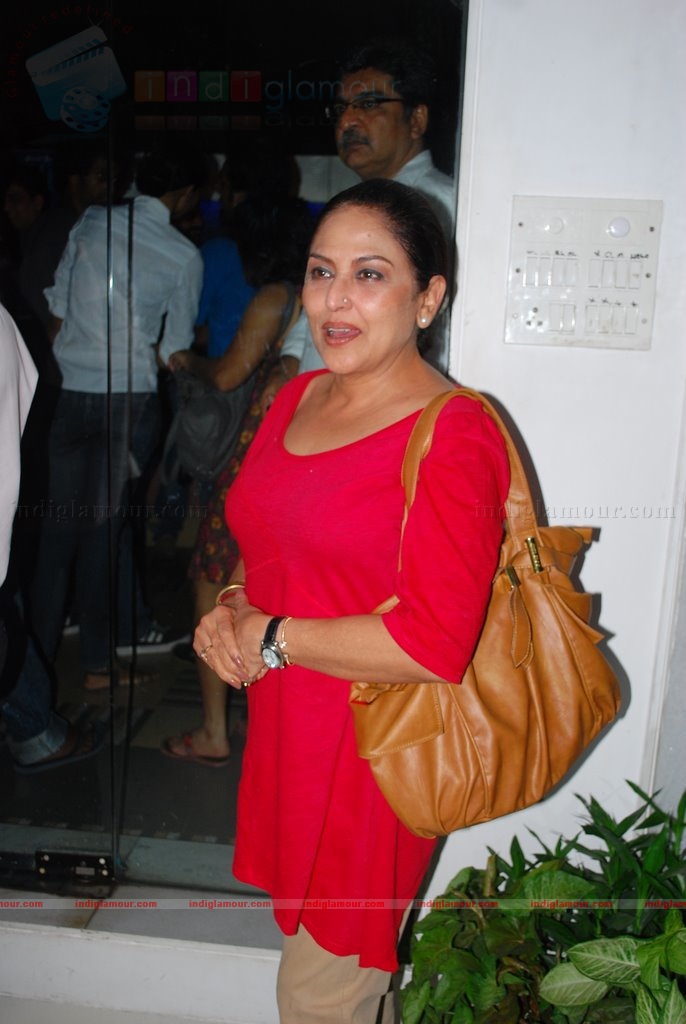 Sonu Nigam at Deepshika's Dooriyan movie launch Event hd photo