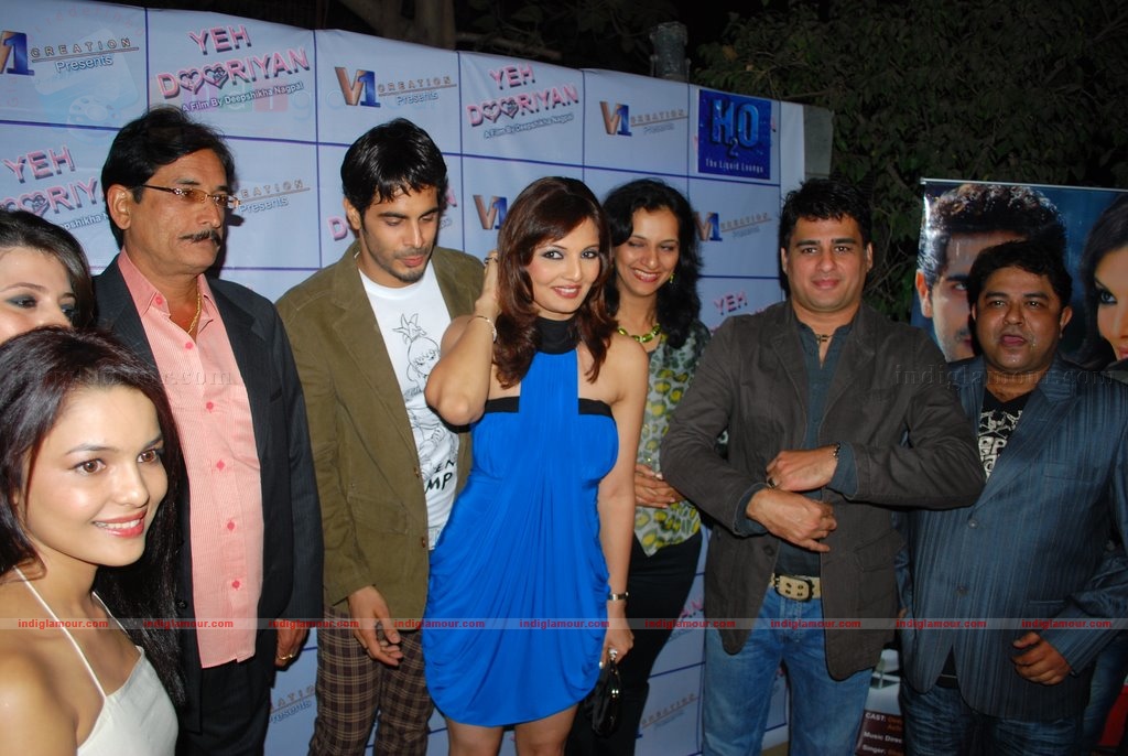 Sonu Nigam at Deepshika's Dooriyan movie launch Event hd photo