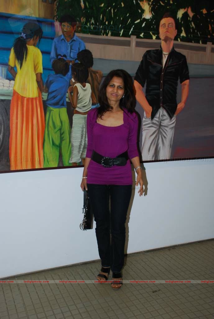Perizaad Zoraibian at artist Janvi Mahimtura's art exhibition Event hd photo