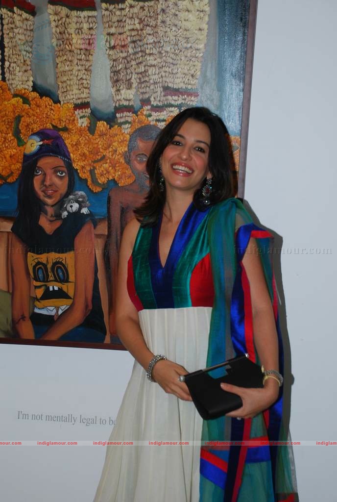 Perizaad Zoraibian at artist Janvi Mahimtura's art exhibition Event hd photo
