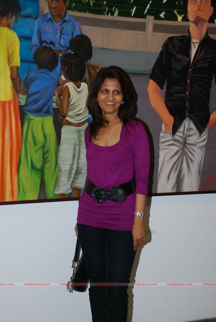 Perizaad Zoraibian at artist Janvi Mahimtura's art exhibition Event hd photo
