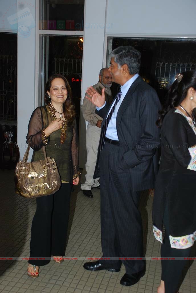 Perizaad Zoraibian at artist Janvi Mahimtura's art exhibition Event hd photo
