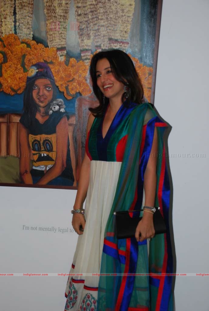 Perizaad Zoraibian at artist Janvi Mahimtura's art exhibition Event hd photo