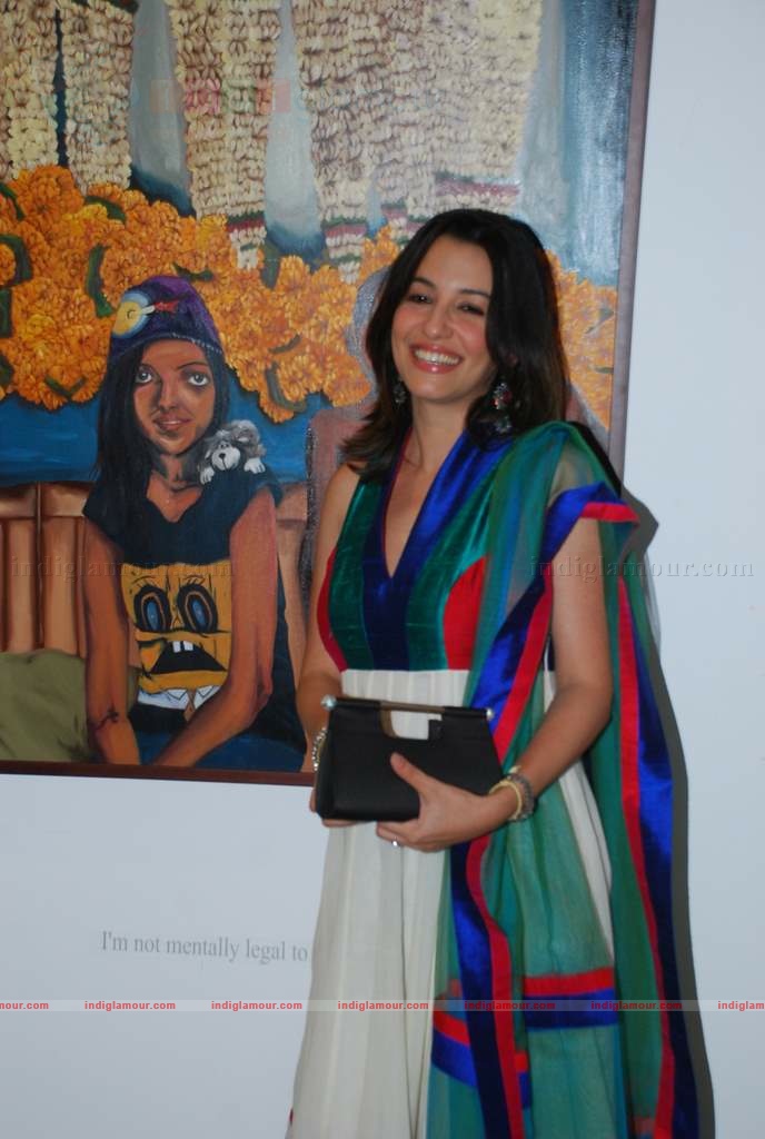 Perizaad Zoraibian at artist Janvi Mahimtura's art exhibition Event hd photo