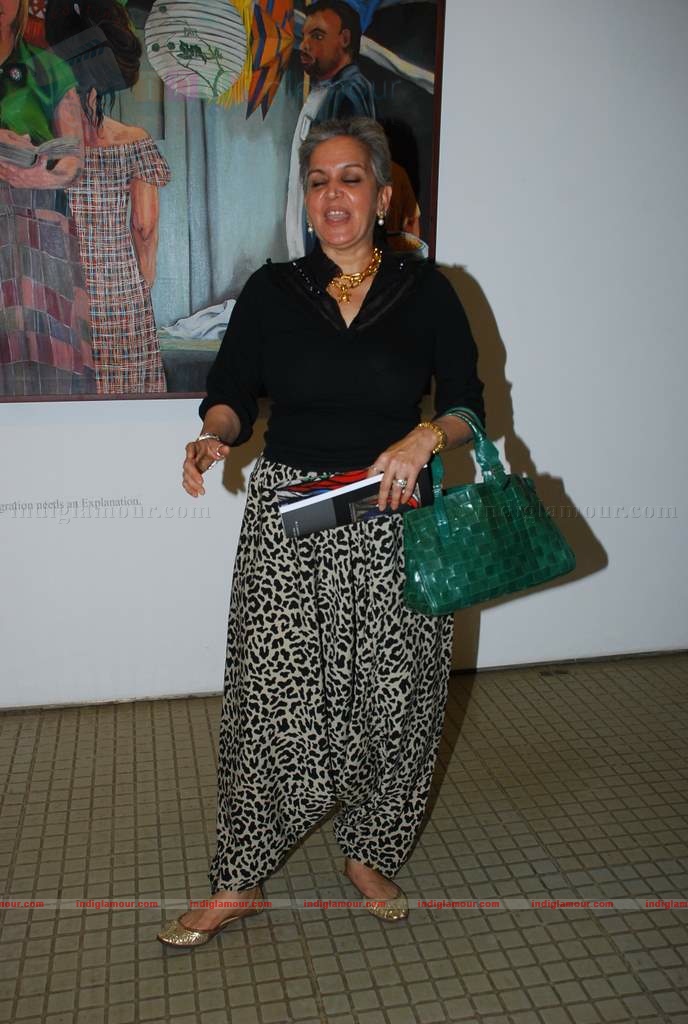 Perizaad Zoraibian at artist Janvi Mahimtura's art exhibition Event hd photo