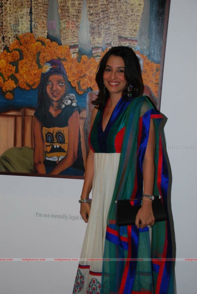 Perizaad Zoraibian at artist Janvi Mahimtura's art exhibition Event hd photo