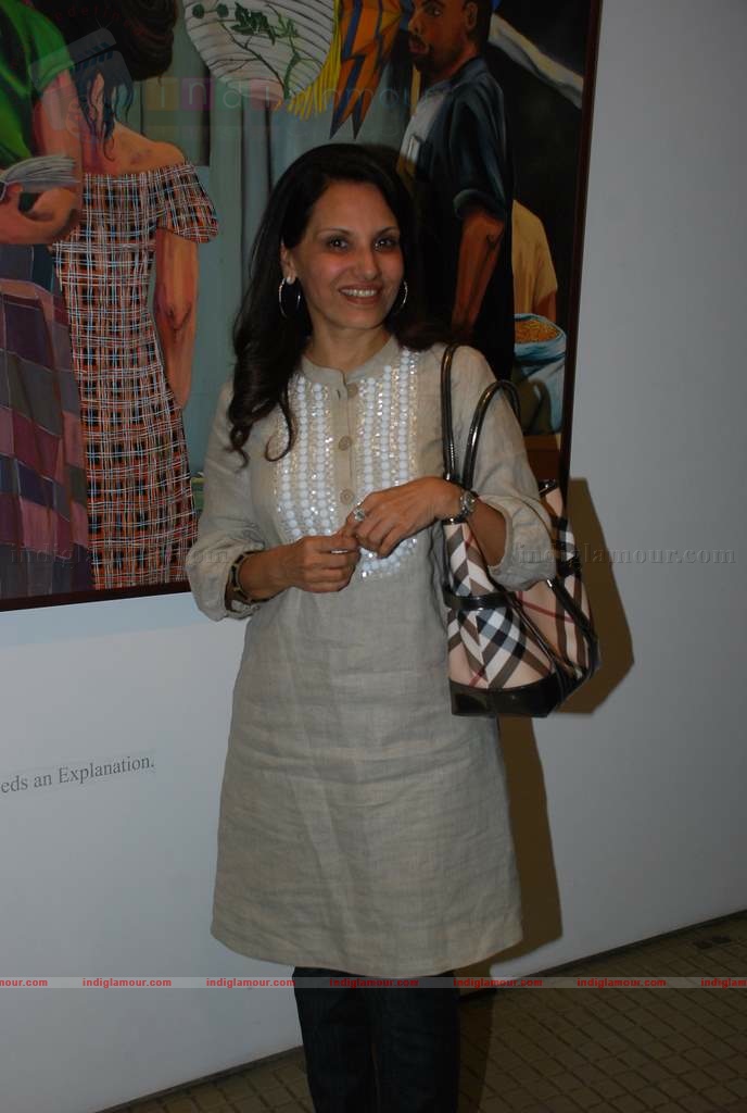 Perizaad Zoraibian at artist Janvi Mahimtura's art exhibition Event hd photo
