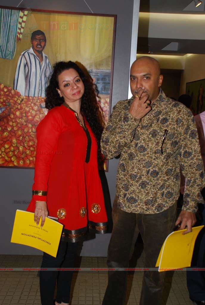 Perizaad Zoraibian at artist Janvi Mahimtura's art exhibition Event hd photo