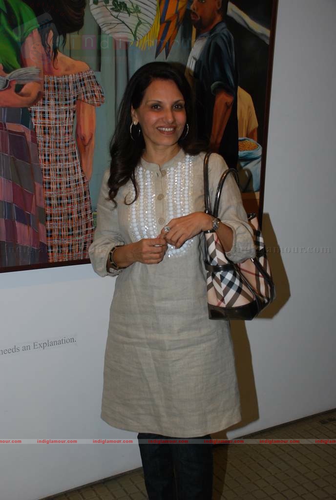 Perizaad Zoraibian at artist Janvi Mahimtura's art exhibition Event hd photo