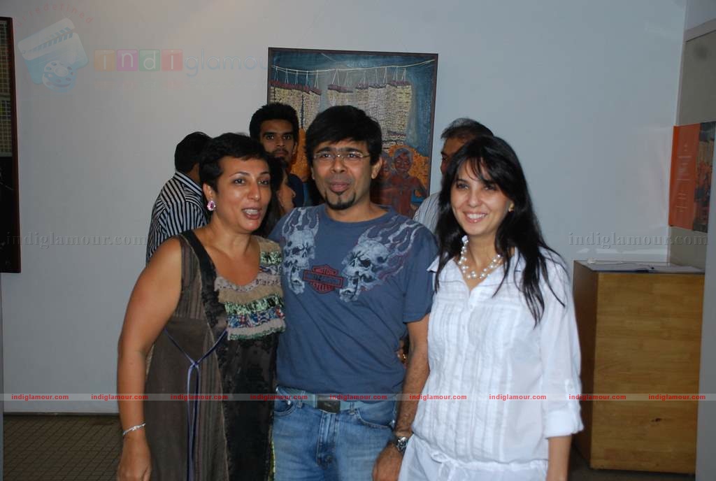 Perizaad Zoraibian at artist Janvi Mahimtura's art exhibition Event hd photo