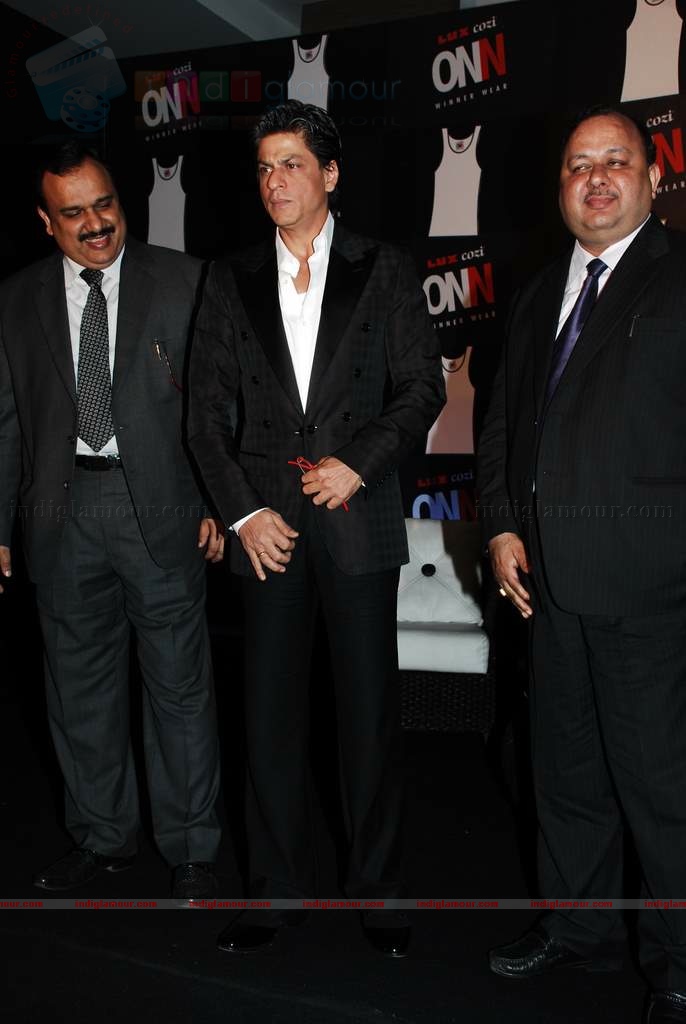 Shah Rukh announced ambassador of Lux innerwear Event hd photo