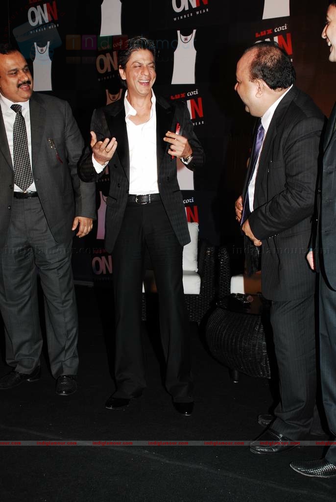 Shah Rukh announced ambassador of Lux innerwear Event hd photo