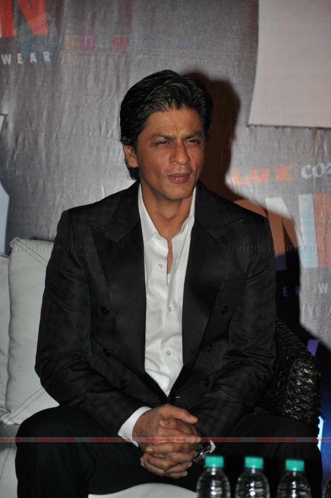 Shah Rukh announced ambassador of Lux innerwear Event hd photo