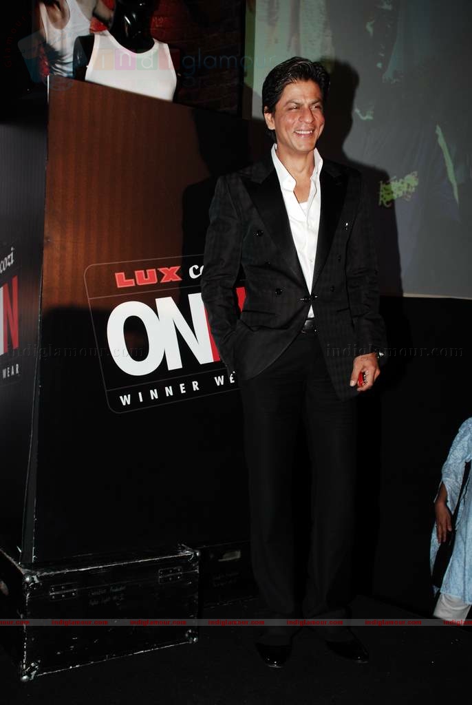 Shah Rukh announced ambassador of Lux innerwear Event hd photo