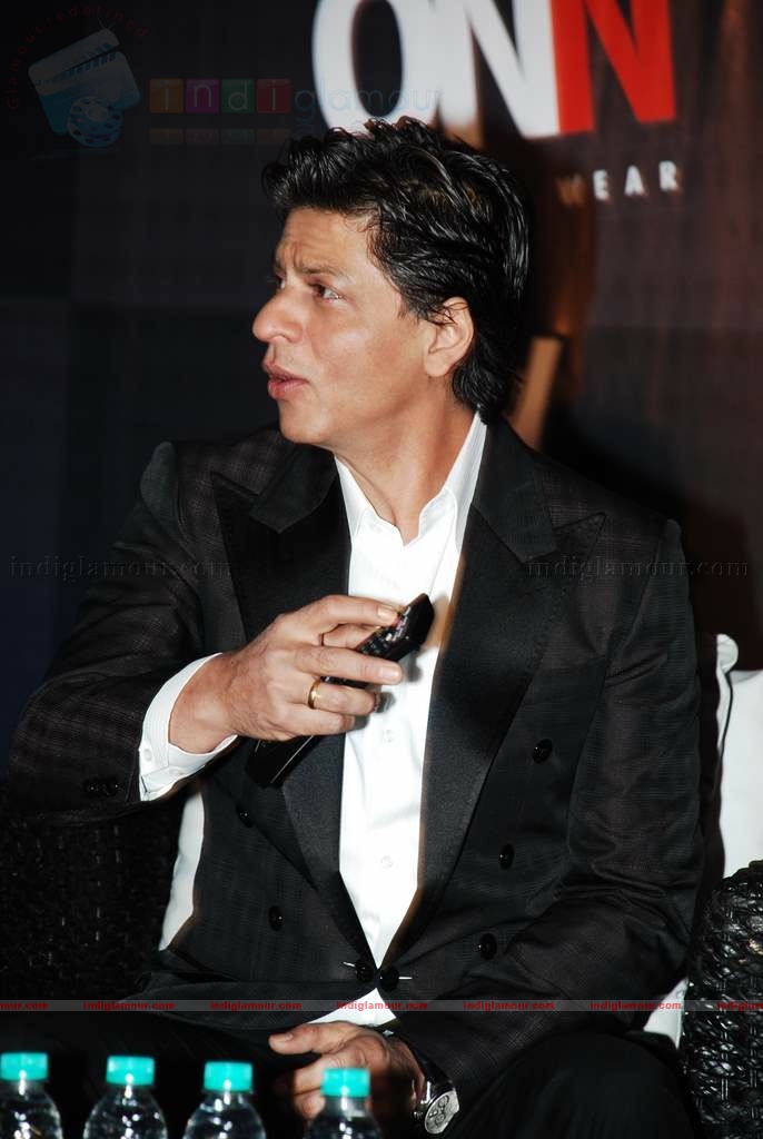 Shah Rukh announced ambassador of Lux innerwear Event hd photo