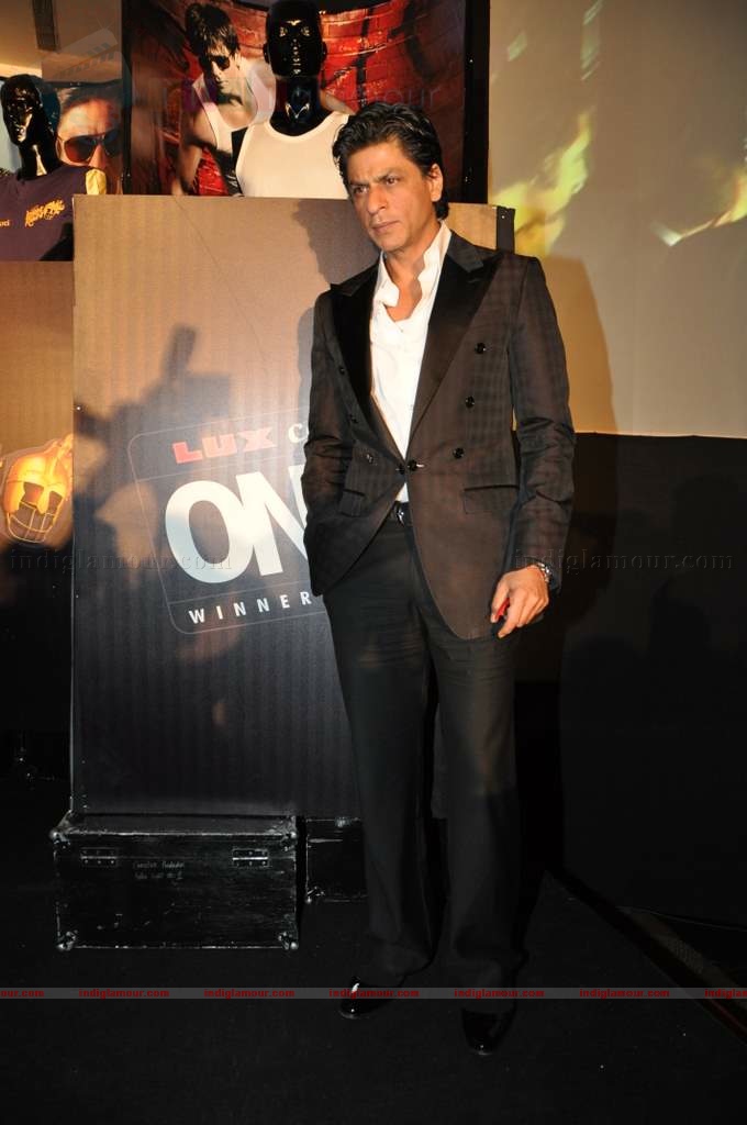 Shah Rukh announced ambassador of Lux innerwear Event hd photo