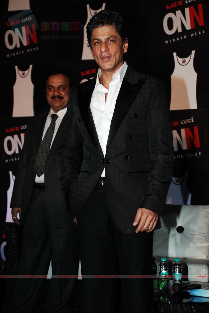 Shah Rukh announced ambassador of Lux innerwear Event hd photo