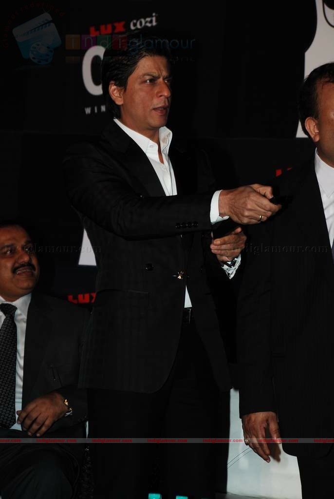 Shah Rukh announced ambassador of Lux innerwear Event hd photo