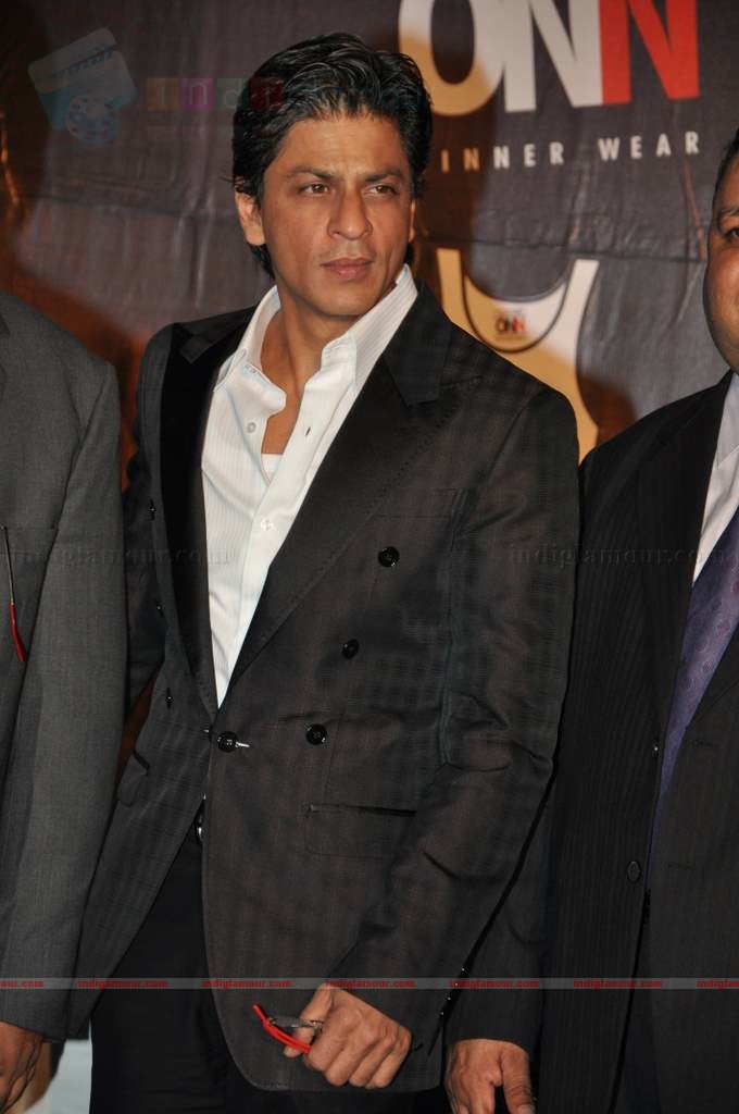 Shah Rukh announced ambassador of Lux innerwear Event hd photo