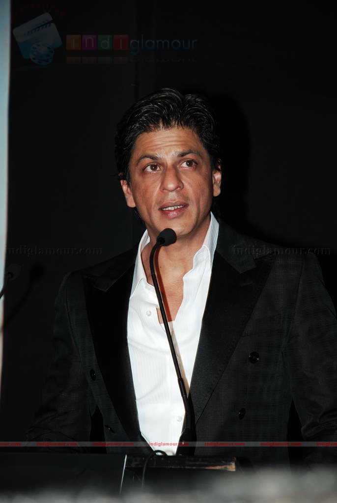 Shah Rukh announced ambassador of Lux innerwear Event hd photo