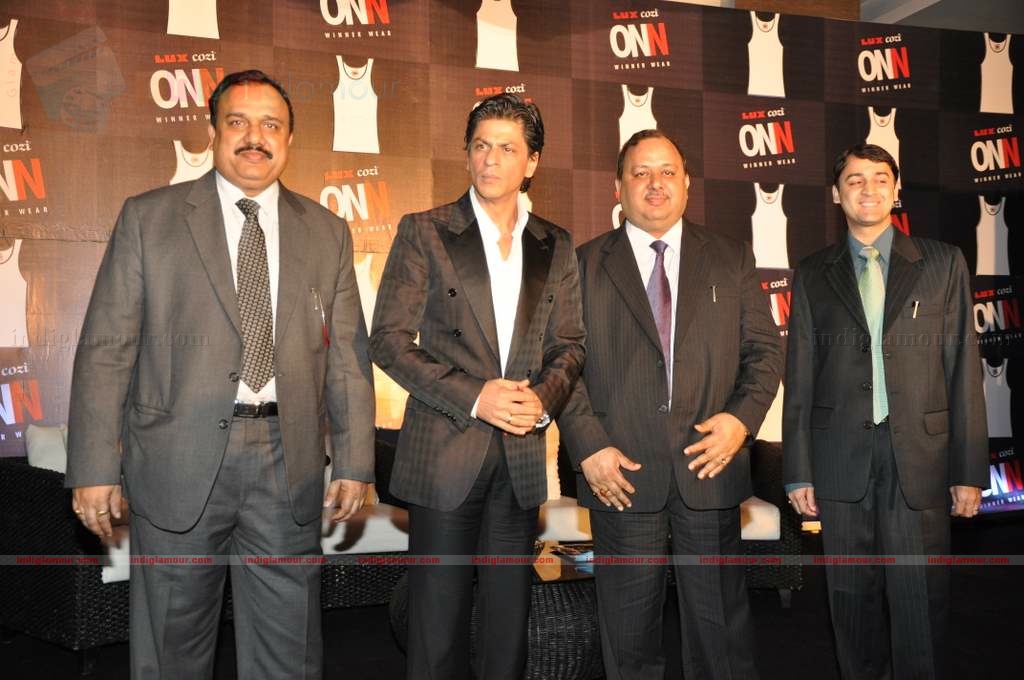 Shah Rukh announced ambassador of Lux innerwear Event hd photo