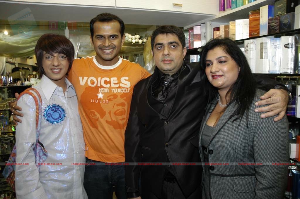 Rakhi Sawant's Beauty lounge launch Event hd photo