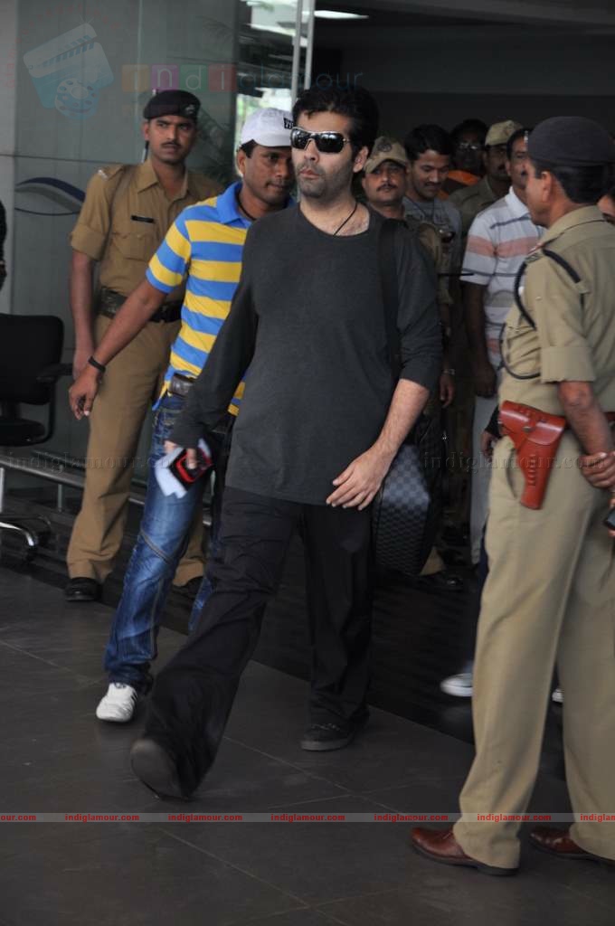SRK, Kajol, Karan arrive back in Mumbai Event hd photo