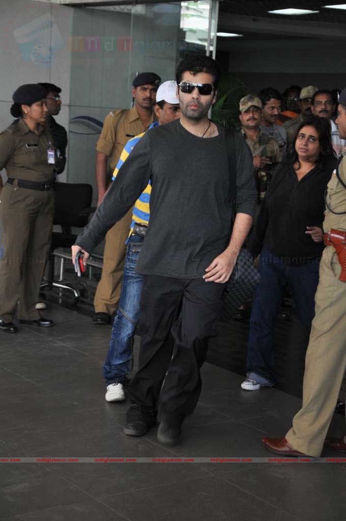 SRK, Kajol, Karan arrive back in Mumbai Event hd photo