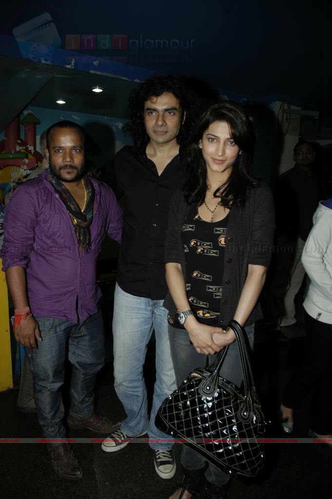 Shruti Hassan at Siddharth's special screening of film Striker Event hd photo