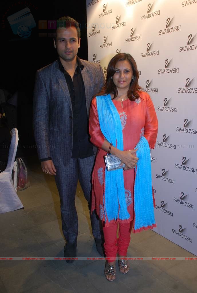 Jiah Khan,Celina,Neetu Chandra at Swarovski auction dinner Event hd photo