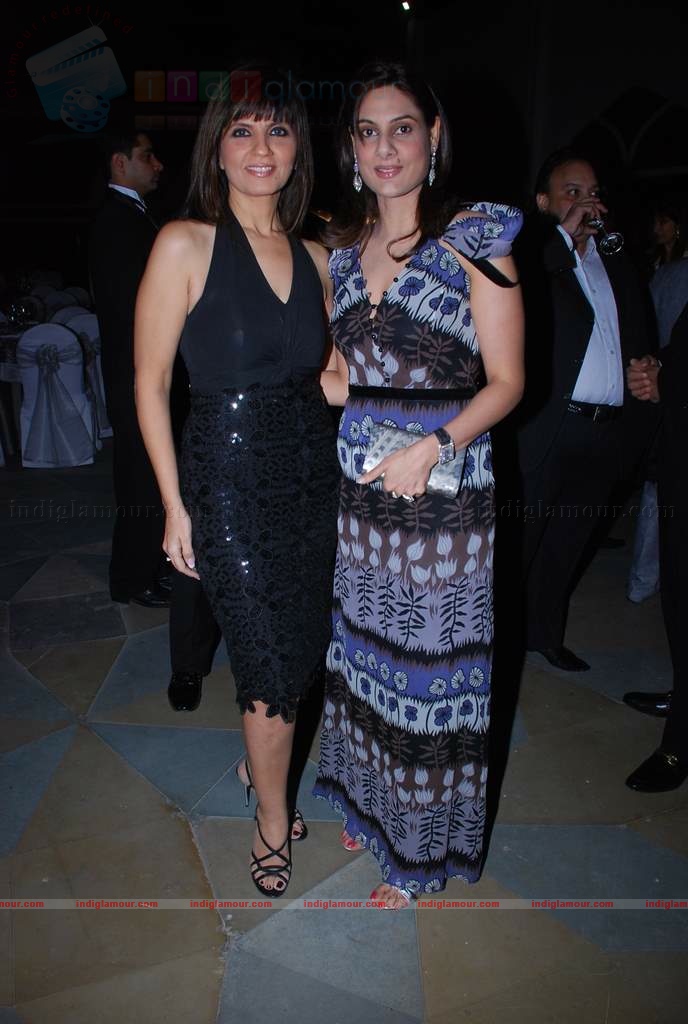 Jiah Khan,Celina,Neetu Chandra at Swarovski auction dinner Event hd photo